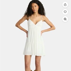 Women dress size L Elegant White Lace Trim with lining